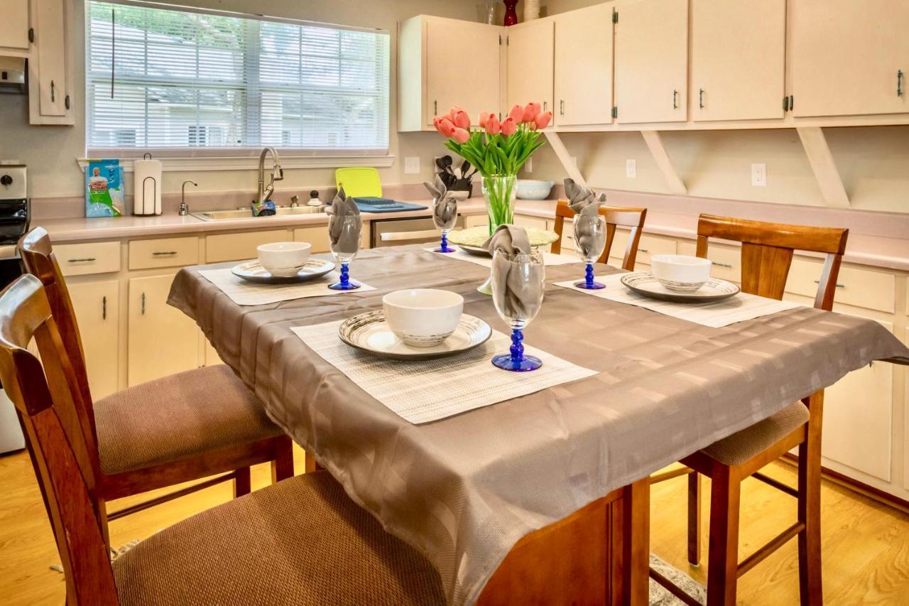 Life'S A Breeze! Updated 3B Home 10 Min To Beach! Gulf Breeze Buitenkant foto