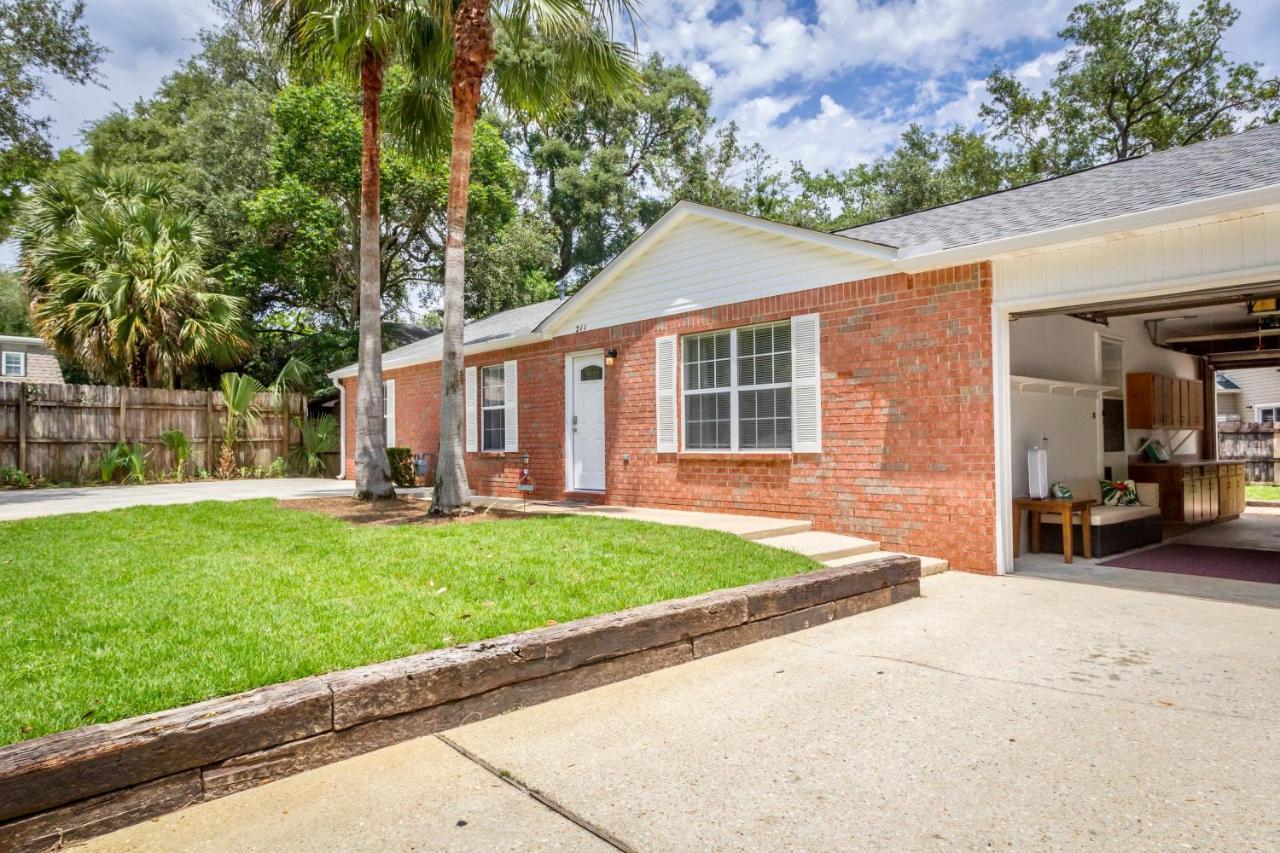 Life'S A Breeze! Updated 3B Home 10 Min To Beach! Gulf Breeze Buitenkant foto